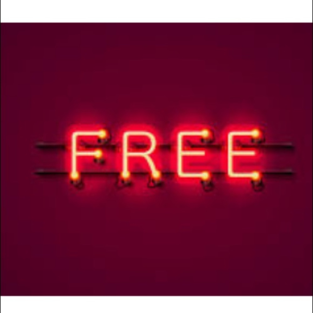 ✨ FREE STUFF ✨